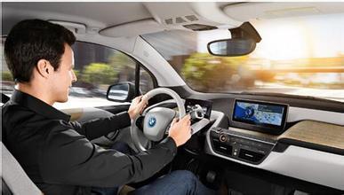 本次车展智能驾驶再度凭借强大的科技魅力站稳“C位” 成为各大企业展出的重点