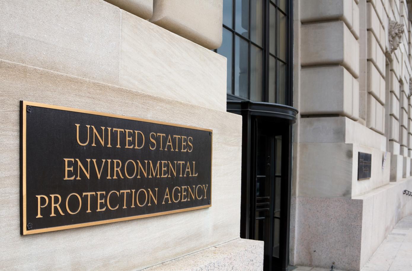 EPA在COVID-19爆发期间放宽了对环境法律的执行