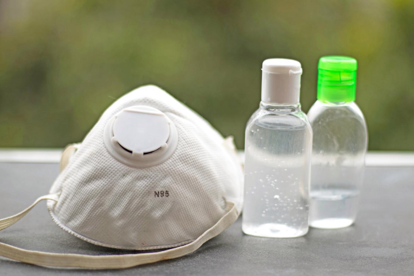杜克大学使用汽化的过氧化氢清洁N95口罩以重复使用