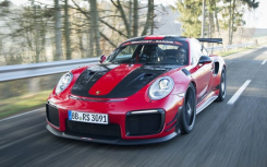 保时捷青蛙王911 GT2 RS MR特别版怎么样 奥迪Q8 55TFSI多少钱？